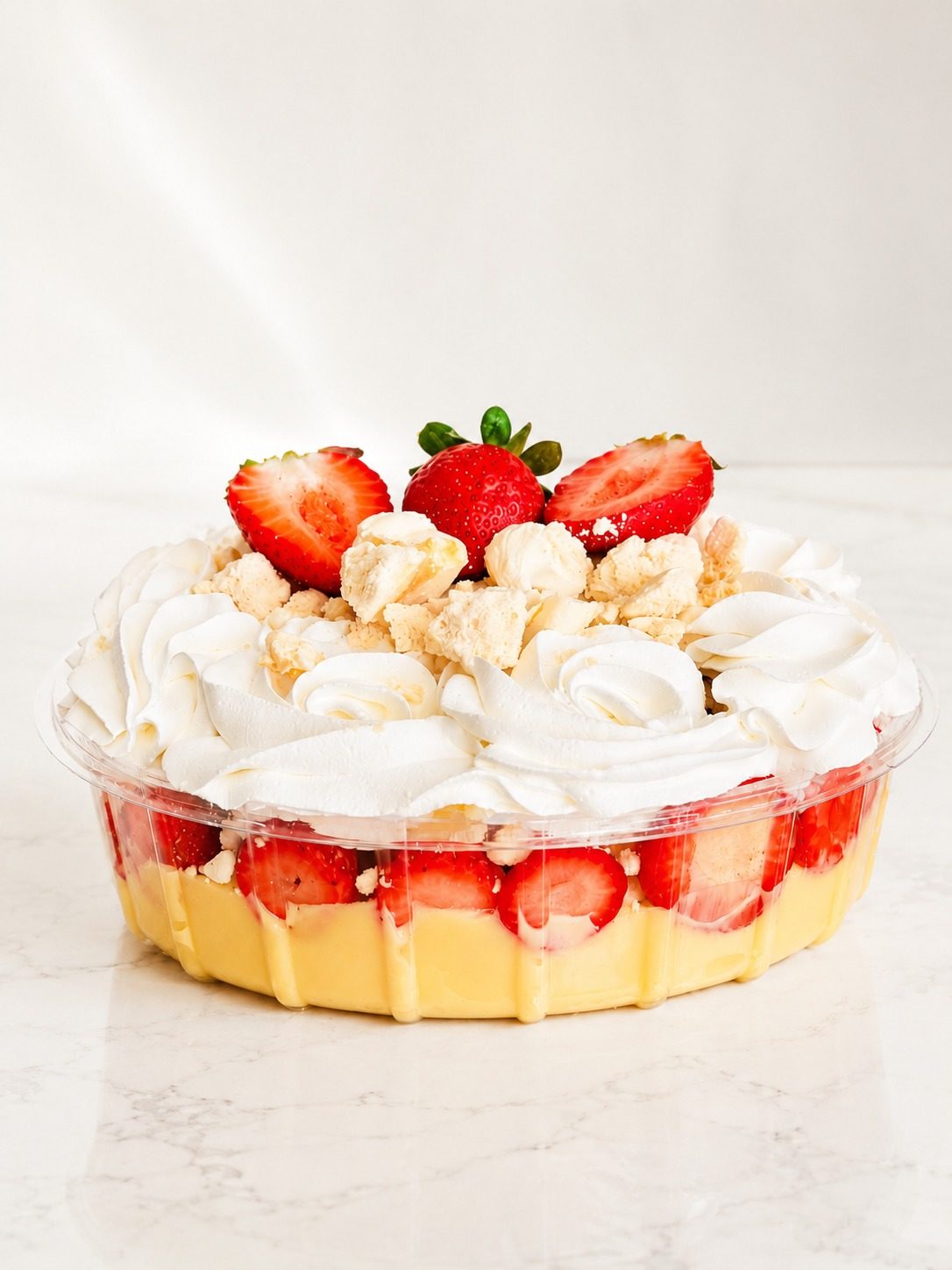 Nuvem de Morango Vi Doces — creme de ninho, morangos frescos, suspiros e chantininho